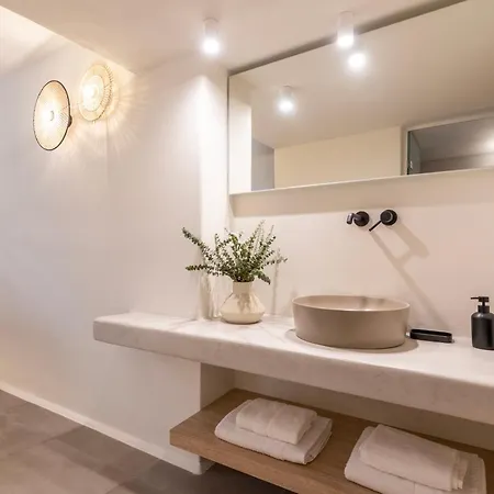 Hotel apartamentowy Frescoes Luxury By Kb Hospitality Mesaria