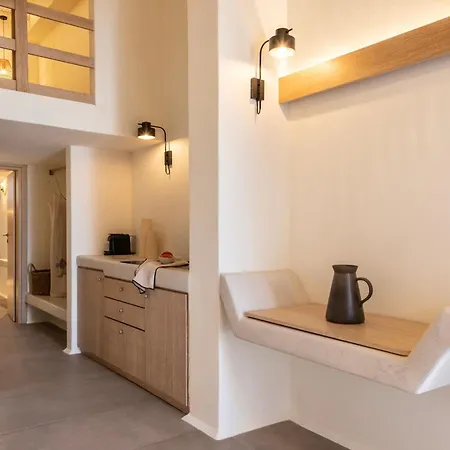 Frescoes Luxury By Kb Hospitality 4* 메사리아