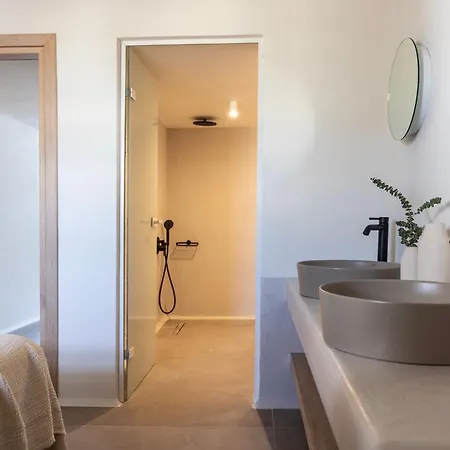 Frescoes Luxury By Kb Hospitality Hotel apartamentowy Mesaria