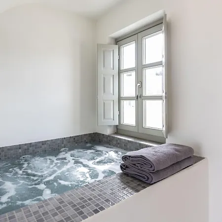 Frescoes Luxury By Kb Hospitality Aparthotel Mesariá