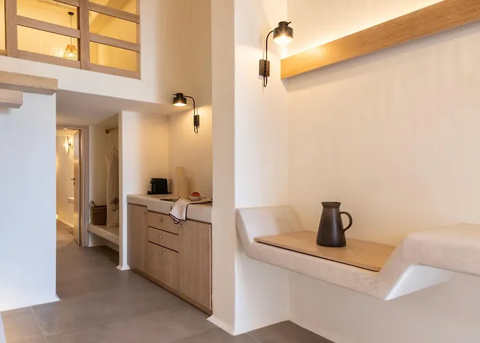 Frescoes Luxury By Kb Hospitality 4* Mesaria