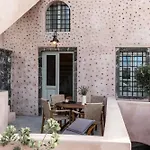 Frescoes Luxury By Kb Hospitality Aparthotel